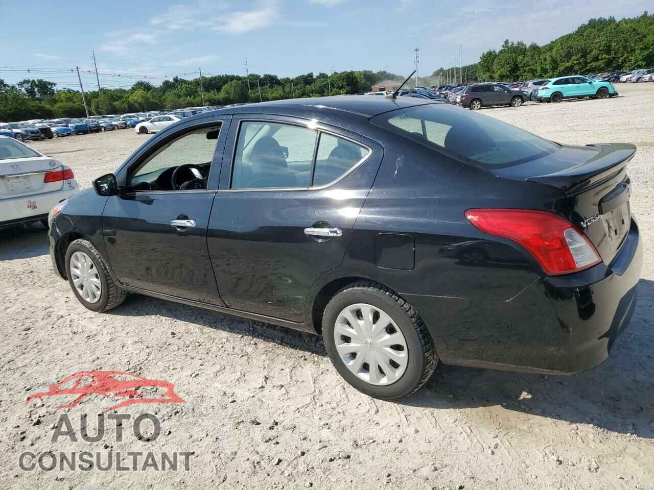 NISSAN VERSA 2017 - 3N1CN7AP2HL840558