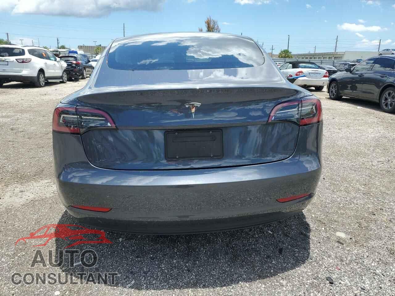 TESLA MODEL 3 2023 - 5YJ3E1EA3PF701875