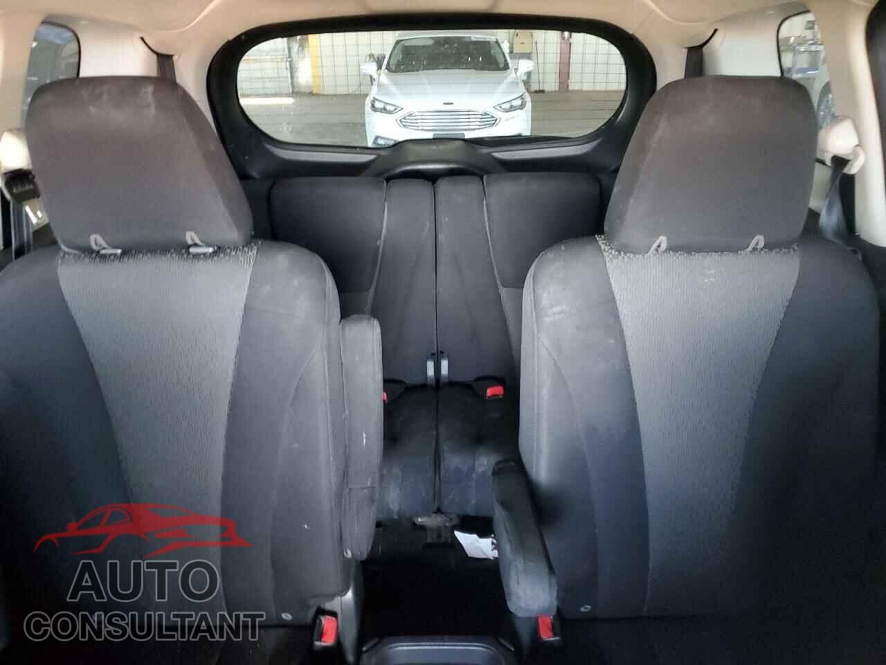 MAZDA 5 2012 - JM1CW2CL8C0111851
