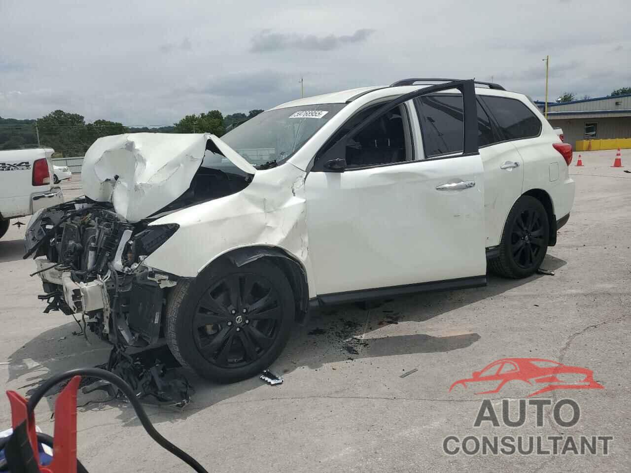 NISSAN PATHFINDER 2018 - 5N1DR2MN1JC657166