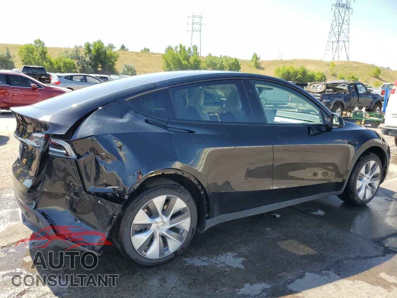 TESLA MODEL Y 2023 - 7SAYGDED4PF909844