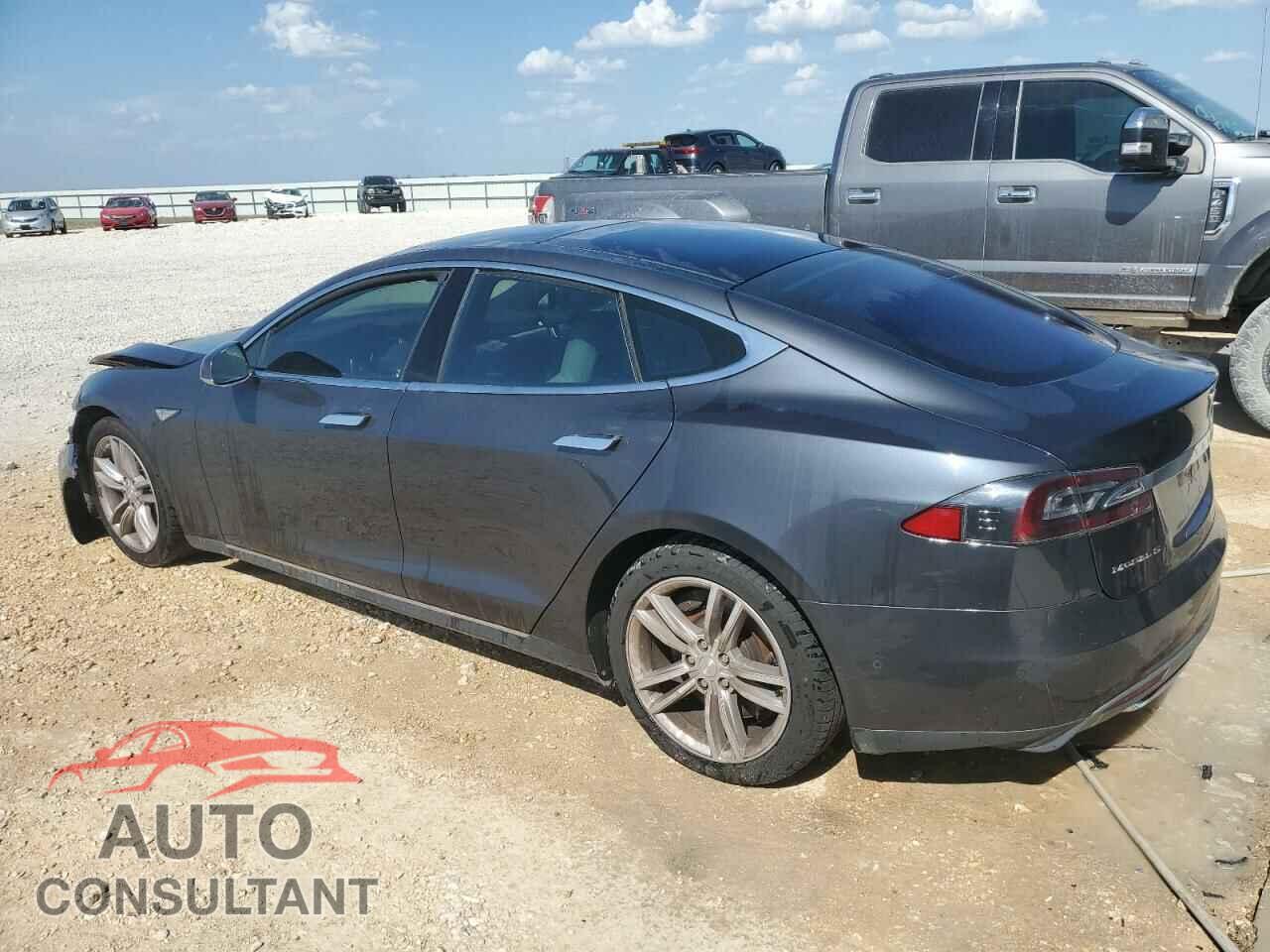 TESLA MODEL S 2015 - 5YJSA1H25FF089656