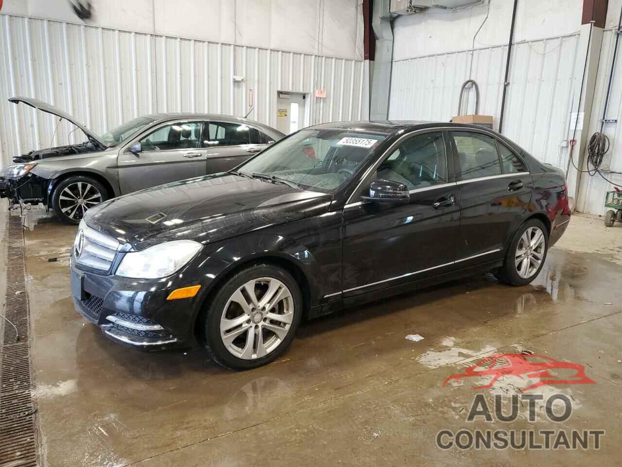 MERCEDES-BENZ C-CLASS 2012 - WDDGF8BB5CA645533