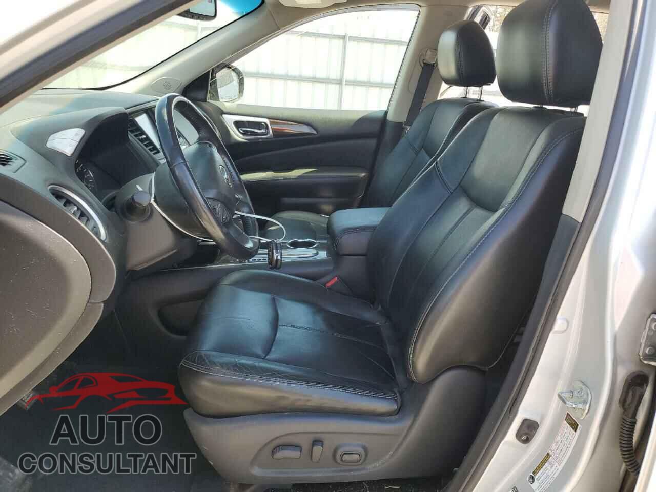 NISSAN PATHFINDER 2013 - 5N1AR2MN3DC638030
