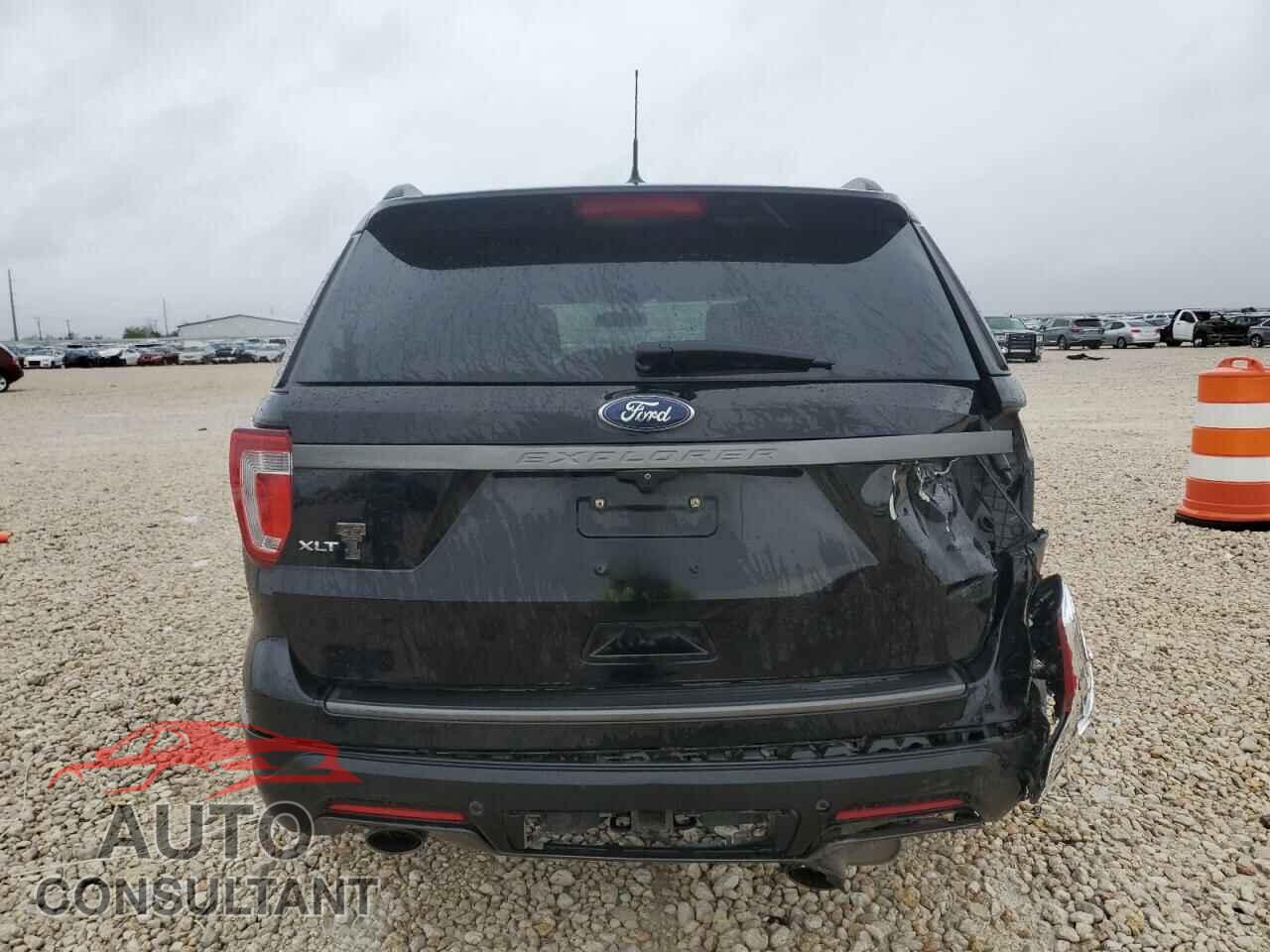 FORD EXPLORER 2018 - 1FM5K7D89JGC27149