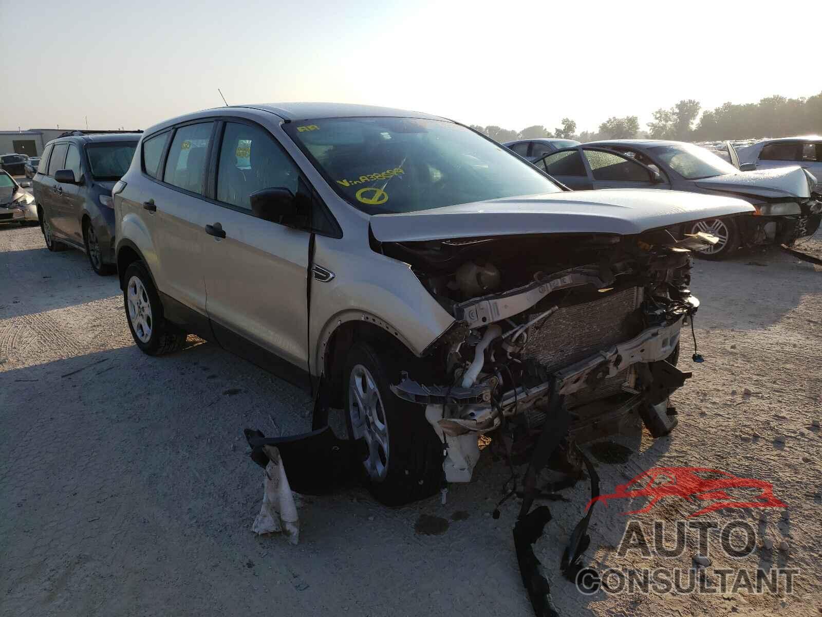 FORD ESCAPE 2017 - 1FMCU0F77HUA38699