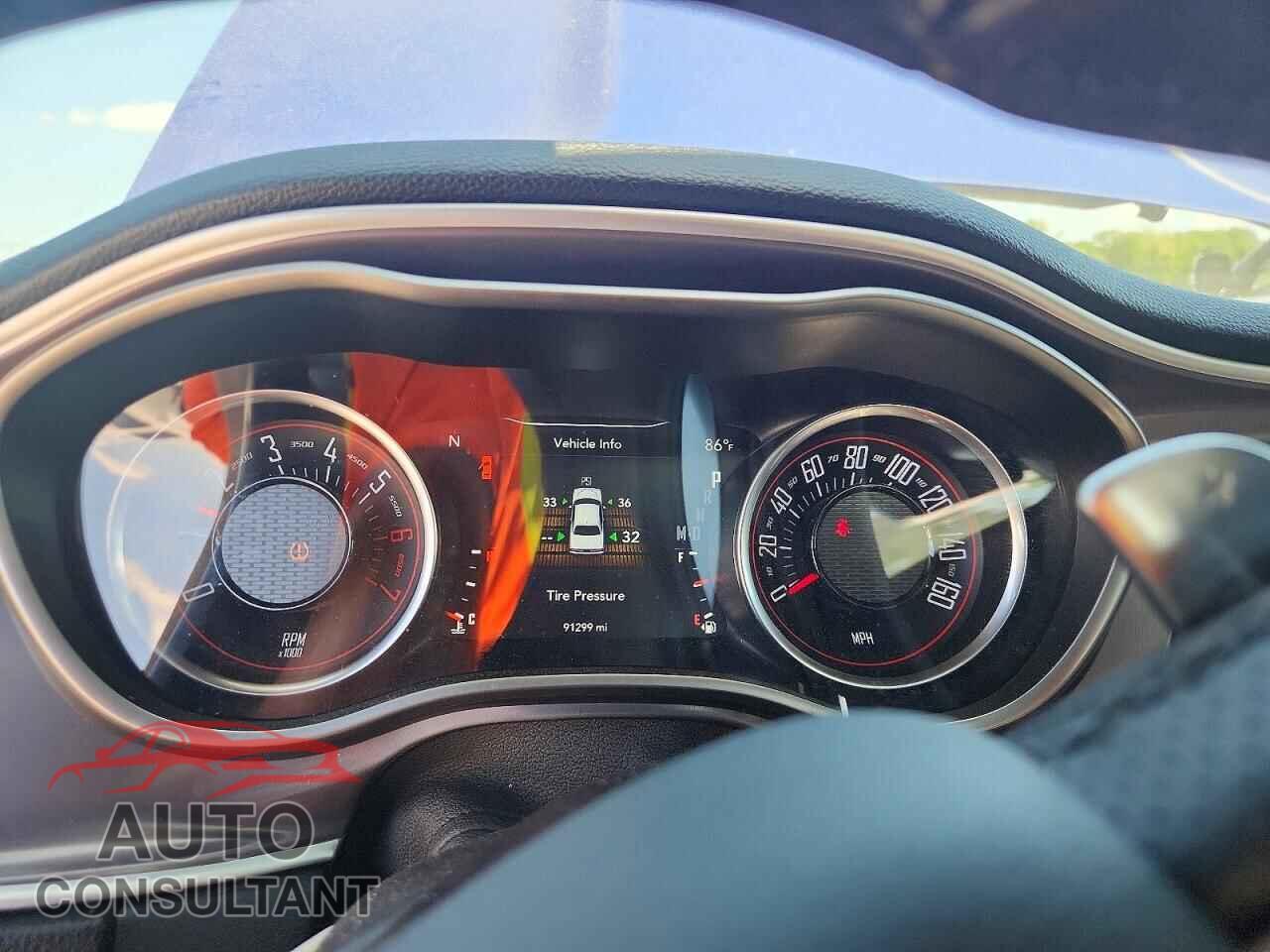 DODGE CHALLENGER 2019 - 2C3CDZBT4KH747911
