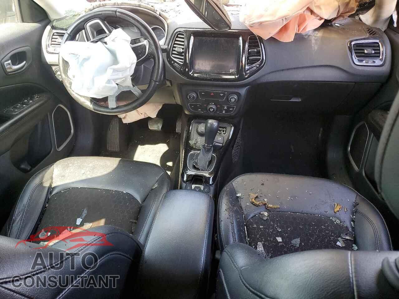 JEEP COMPASS 2020 - 3C4NJDBB8LT155489