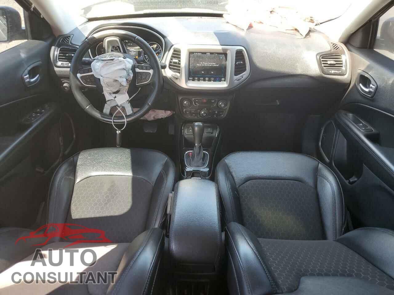 JEEP COMPASS 2020 - 3C4NJCBB4LT205864