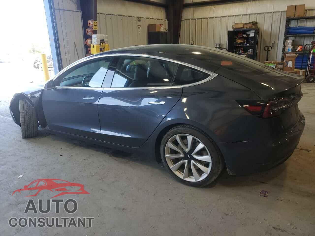 TESLA MODEL 3 2018 - 5YJ3E1EA5JF059313