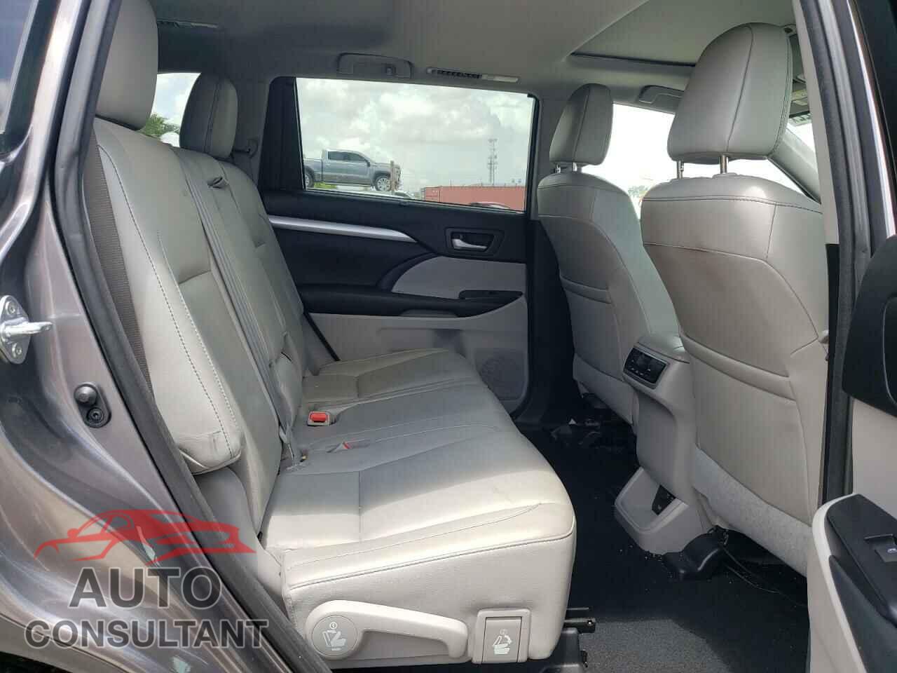TOYOTA HIGHLANDER 2017 - 5TDKZRFH7HS511181