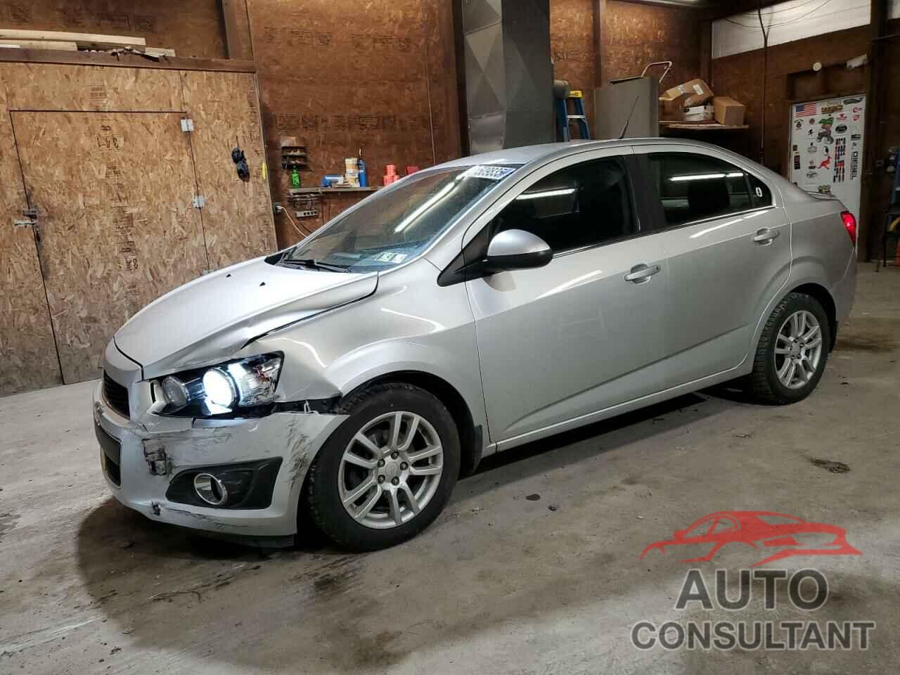 CHEVROLET SONIC 2013 - 1G1JC5SG3D4247488