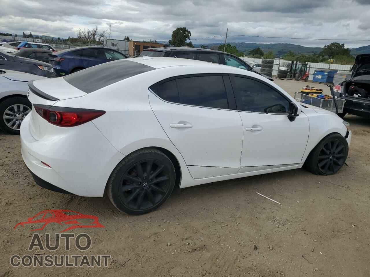 MAZDA 3 2017 - 3MZBN1V7XHM122425