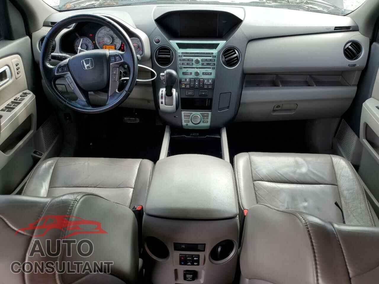 HONDA PILOT 2011 - 5FNYF3H9XBB047384