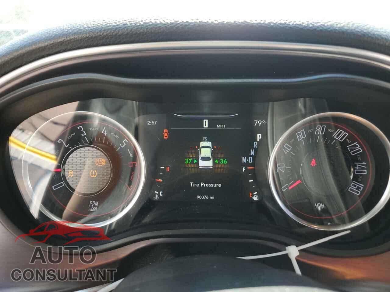 DODGE CHALLENGER 2017 - 2C3CDZBTXHH658675