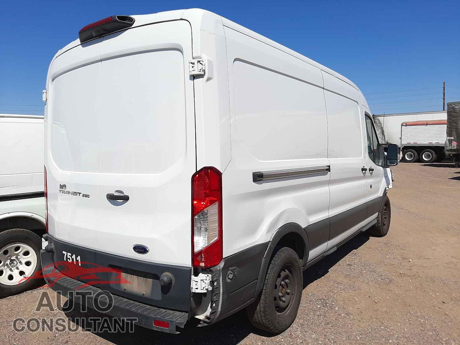 FORD TRANSIT CO 2018 - 1FTYR2CM4JKA47511