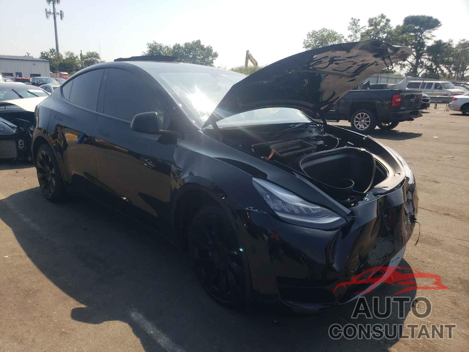 TESLA MODEL Y 2021 - 5YJYGDEE7MF115731