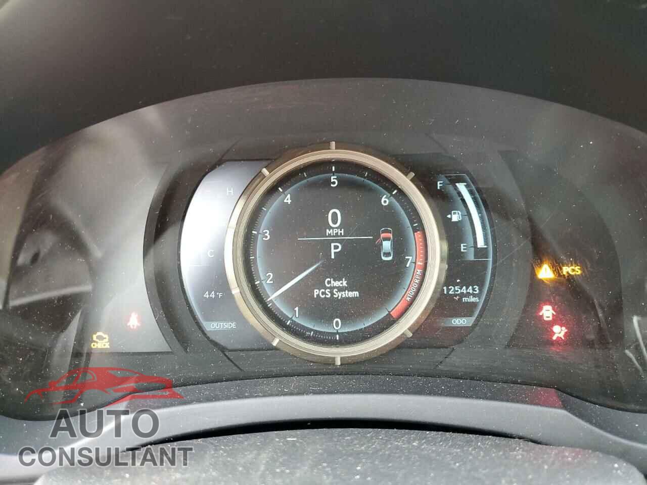 LEXUS IS 2016 - JTHCE1D23G5010341