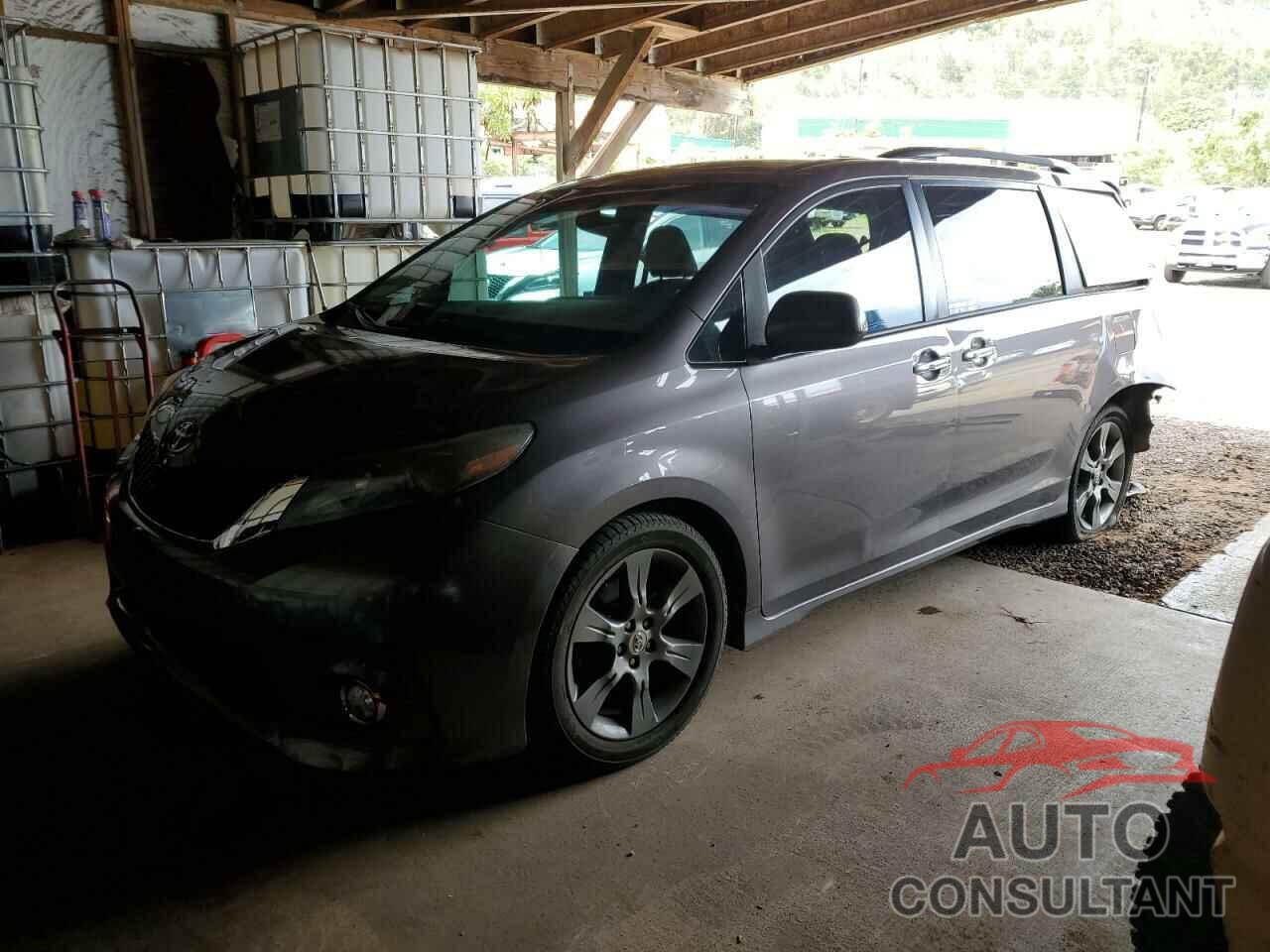 TOYOTA SIENNA 2015 - 5TDXK3DC4FS686547