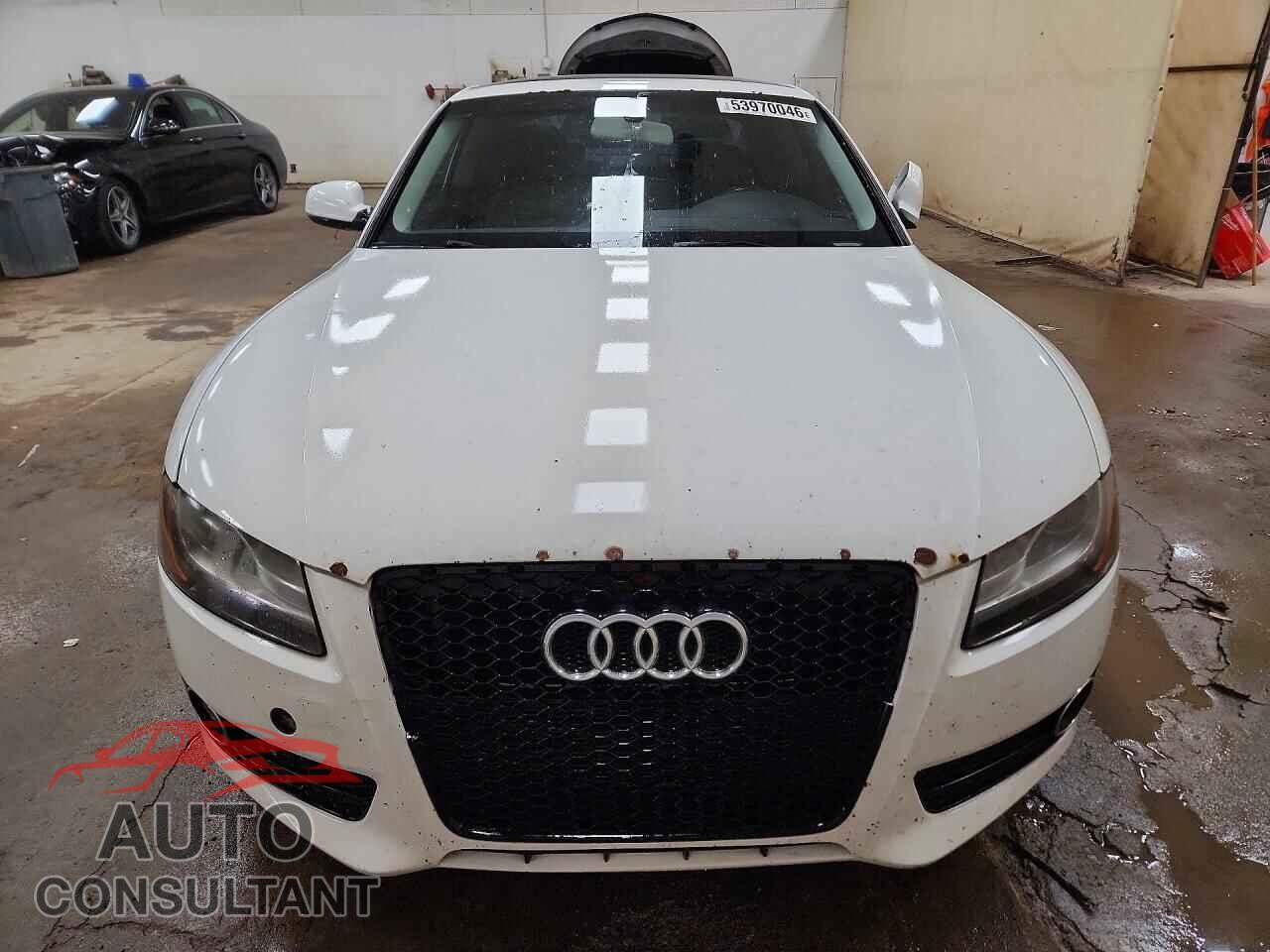 AUDI A5 2010 - WAULFAFR2AA010612