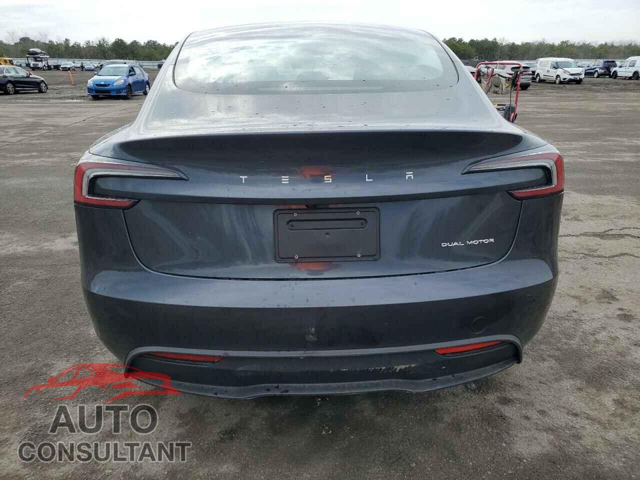 TESLA MODEL 3 2025 - 5YJ3E1EB3SF975742