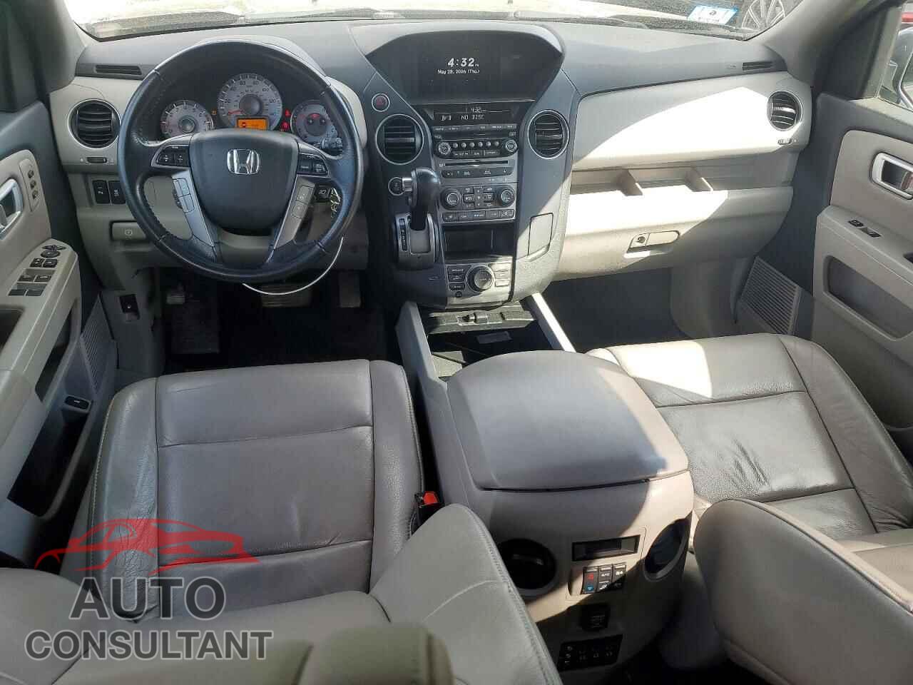 HONDA PILOT 2013 - 5FNYF4H91DB071128