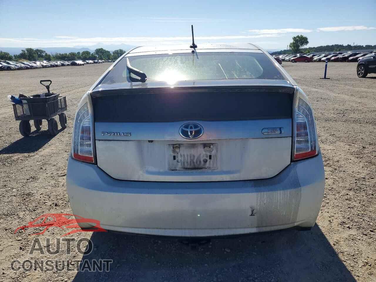 TOYOTA PRIUS 2015 - JTDKN3DP9F3065729