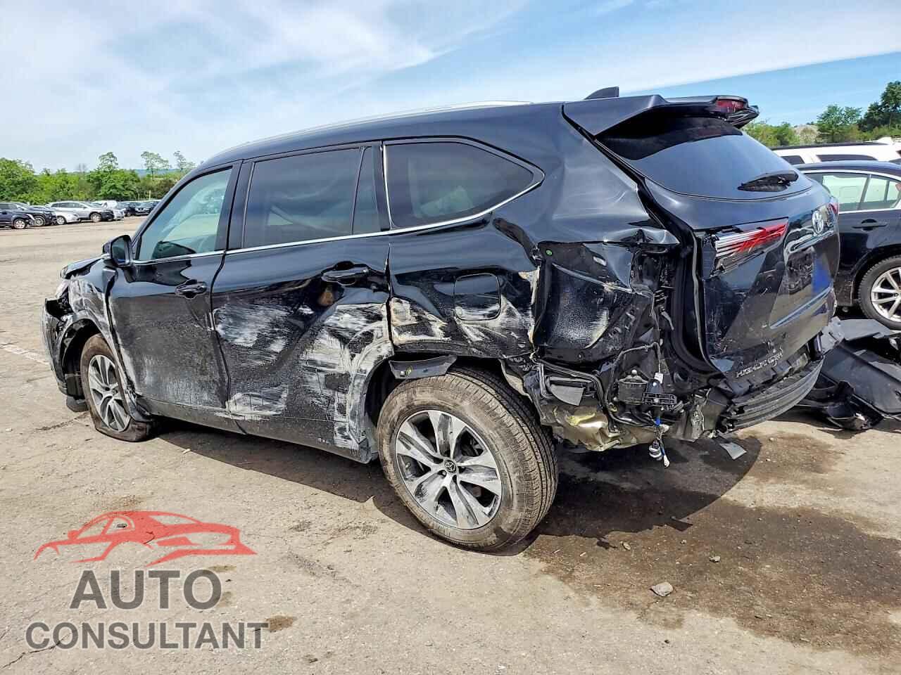 TOYOTA HIGHLANDER 2022 - 5TDGBRCH5NS545503