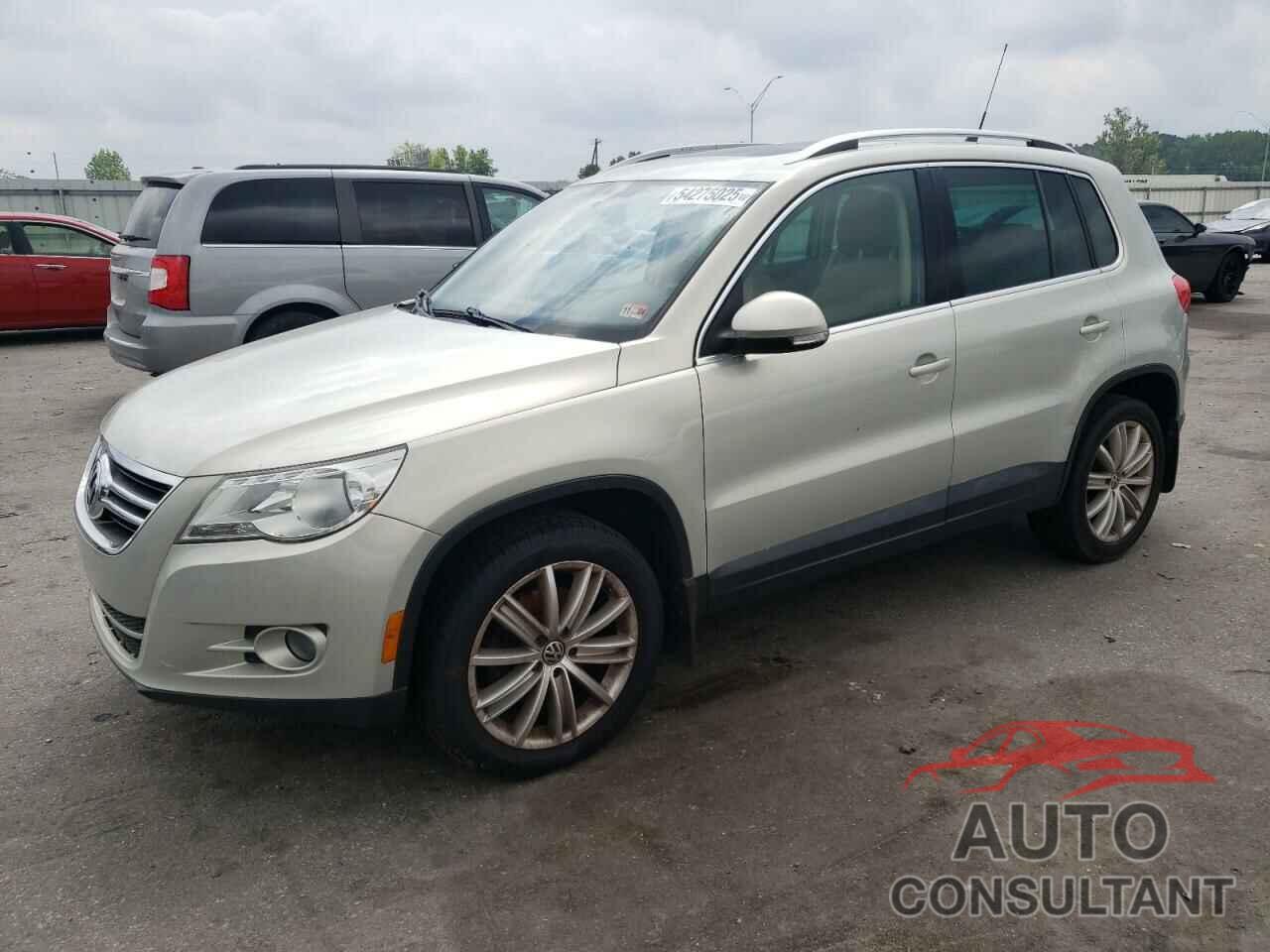 VOLKSWAGEN TIGUAN 2011 - WVGAV7AX6BW530446