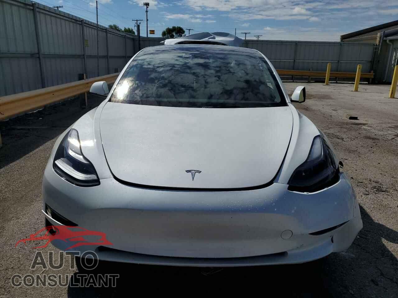 TESLA MODEL 3 2023 - 5YJ3E1EA0PF547352