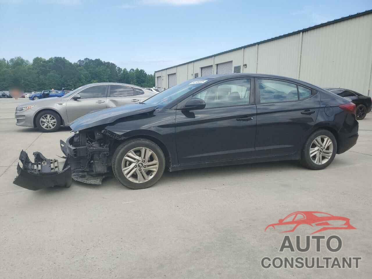 HYUNDAI ELANTRA 2019 - KMHD84LF2KU830262
