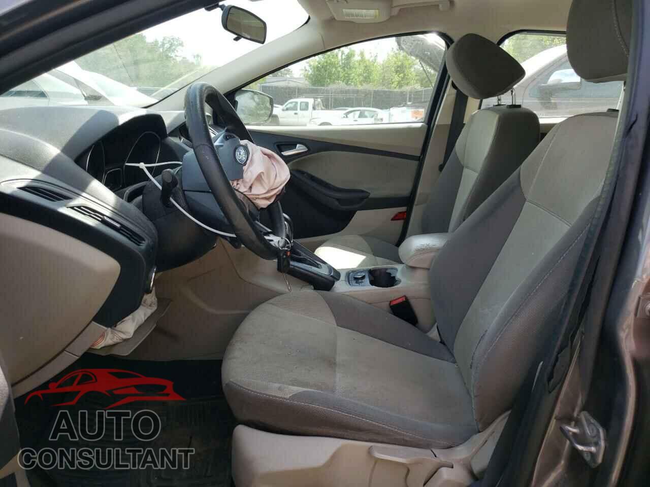 FORD FOCUS 2014 - 1FADP3F2XEL304536