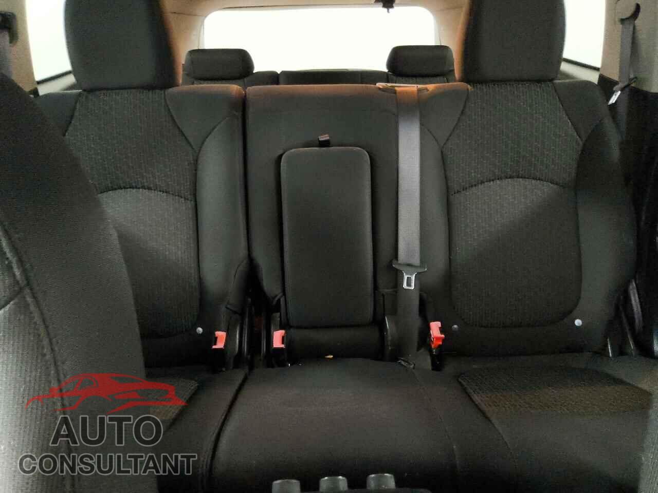 CHEVROLET TRAVERSE 2012 - 1GNKRGED5CJ242002