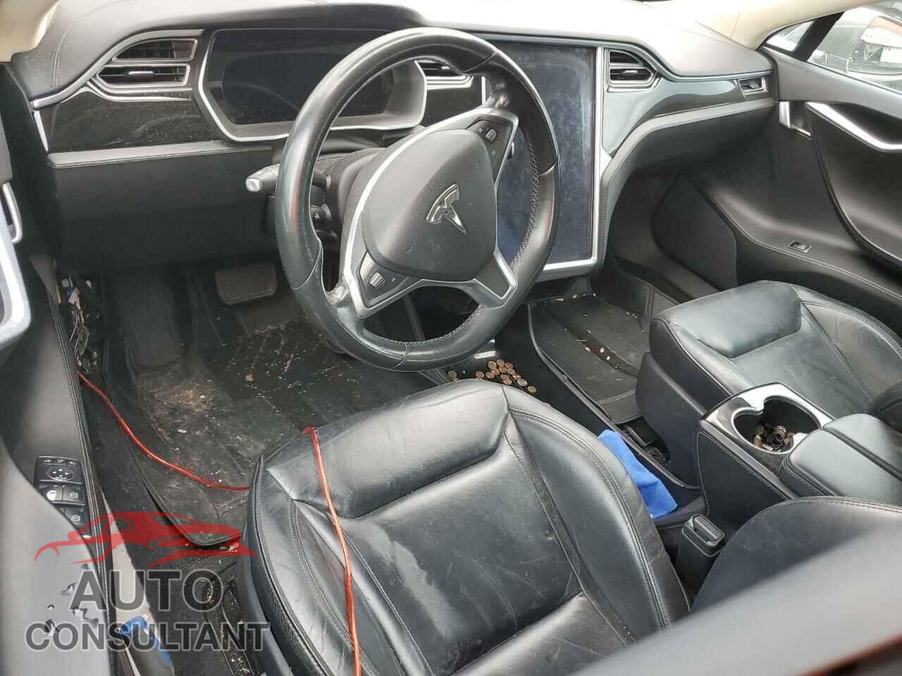 TESLA MODEL S 2015 - 5YJSA1E20FF117464