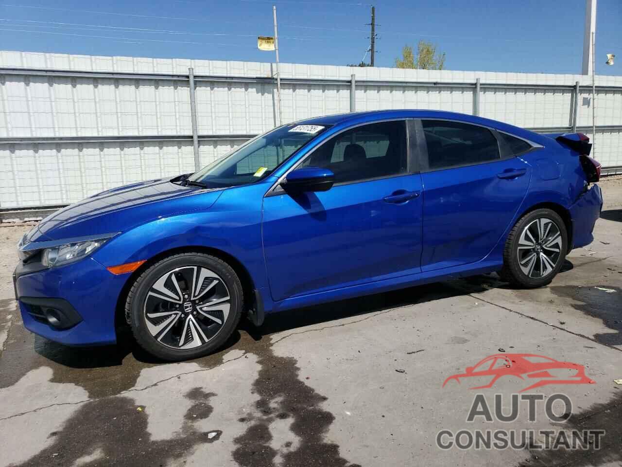 HONDA CIVIC 2018 - JHMFC1F31JX018135