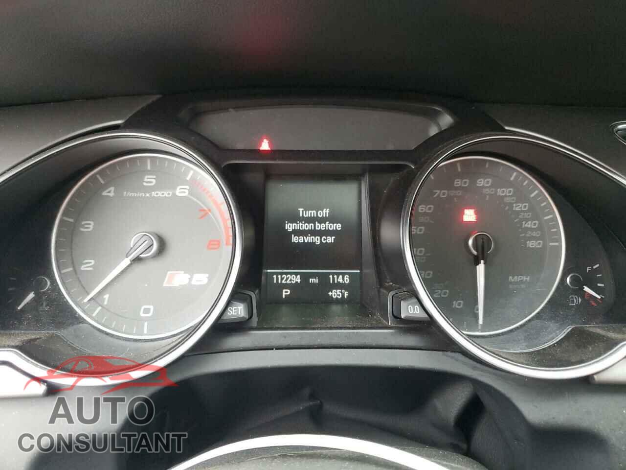 AUDI S5/RS5 2013 - WAUCGAFR8DA015377