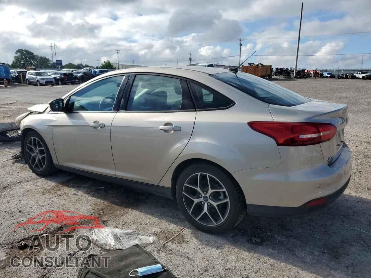 FORD FOCUS 2017 - 1FADP3H25HL320340