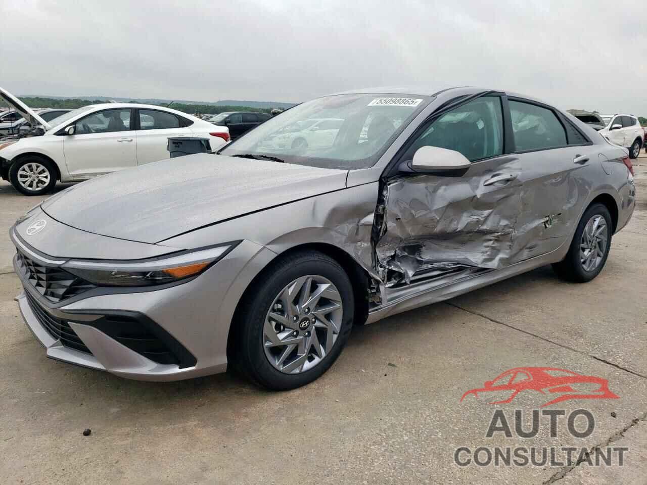 HYUNDAI ELANTRA 2025 - KMHLM4DJXSU143511