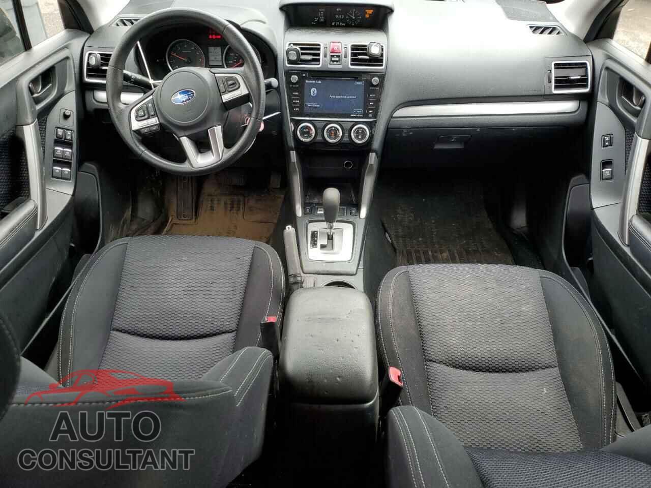 SUBARU FORESTER 2017 - JF2SJAEC1HH563068