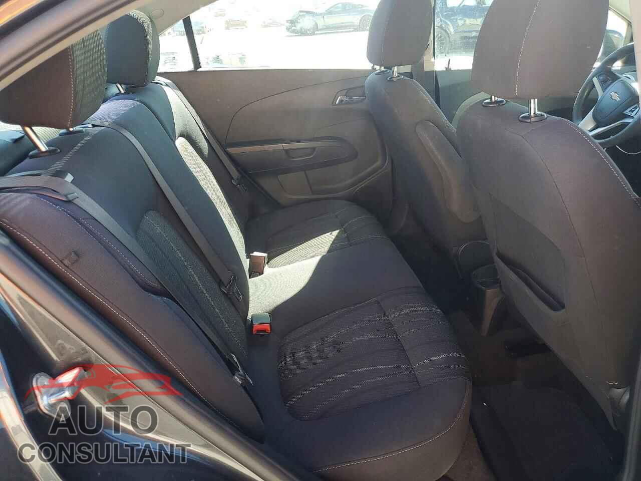 CHEVROLET SONIC 2017 - 1G1JD5SG3H4134837