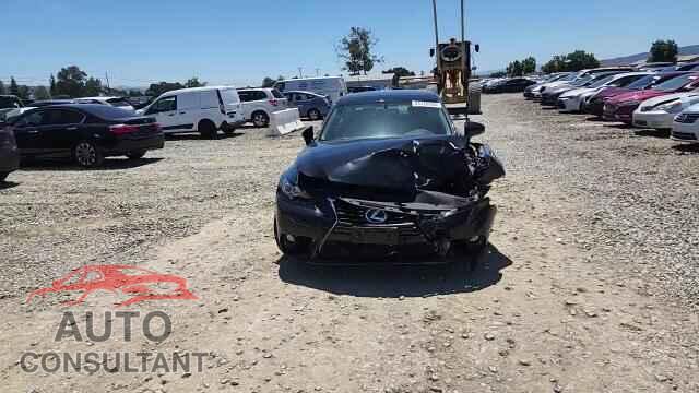 LEXUS IS 2015 - JTHCF1D22F5017678
