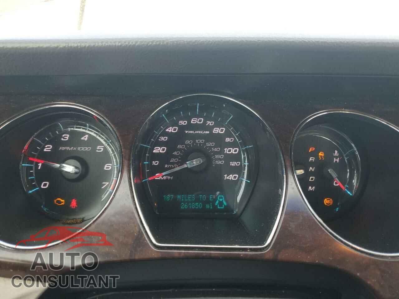 FORD TAURUS 2011 - 1FAHP2EW2BG122981