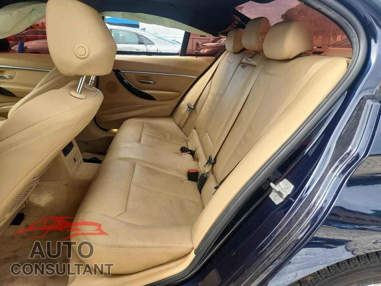 BMW 3 SERIES 2016 - WBA8E9G5XGNU29201