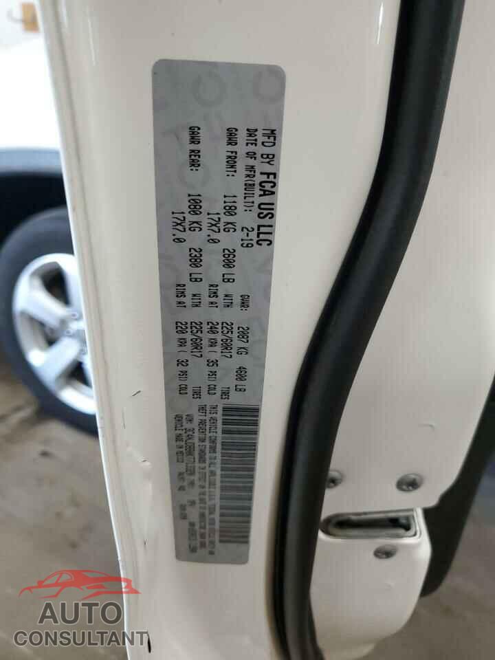 JEEP COMPASS 2019 - 3C4NJDBB0KT713320