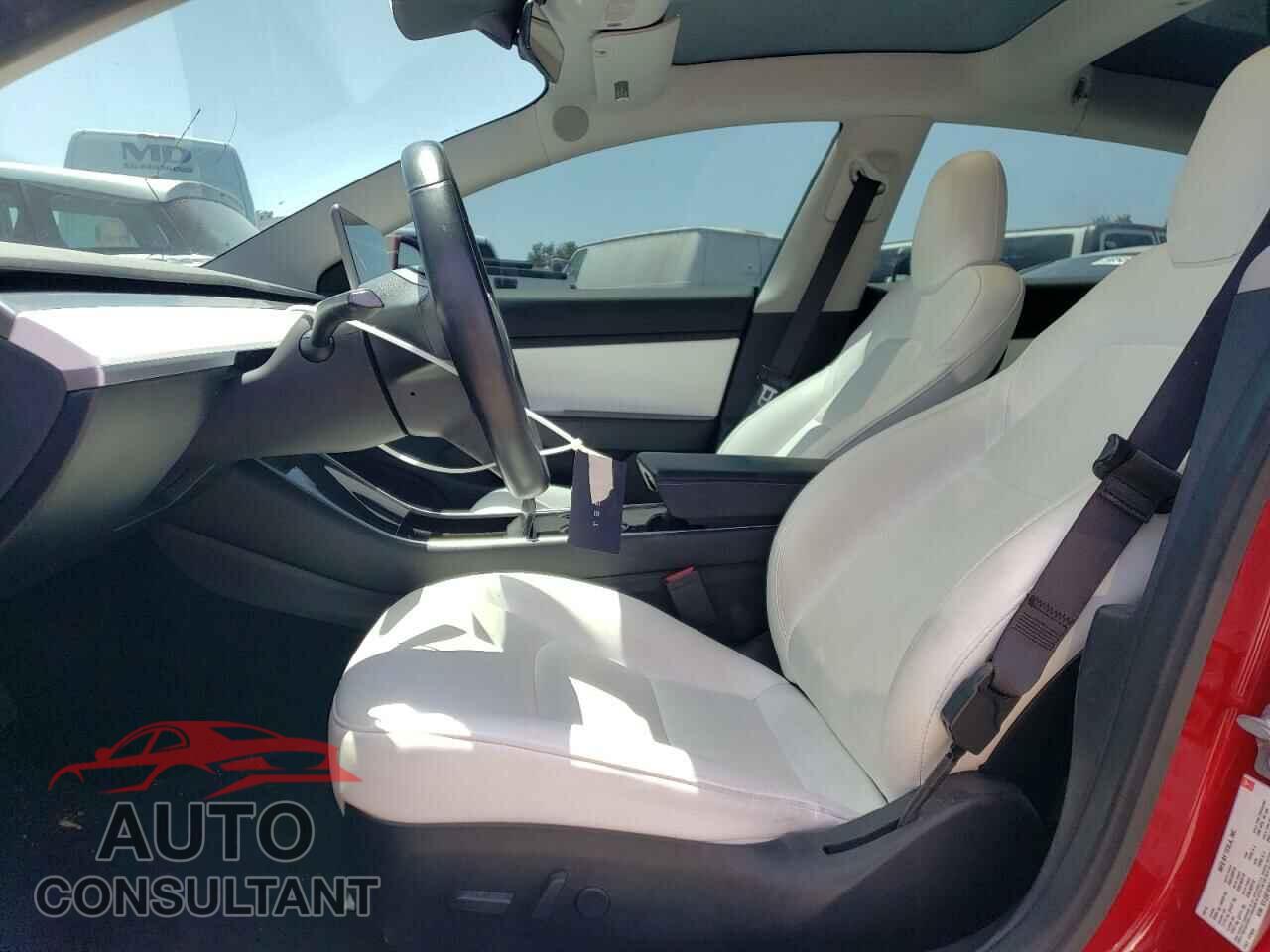 TESLA MODEL 3 2018 - 5YJ3E1EB2JF100828