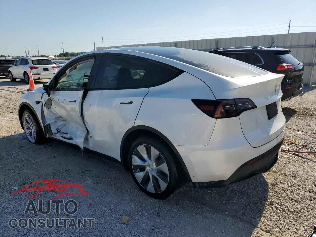TESLA MODEL Y 2023 - 7SAYGDEEXPF758467