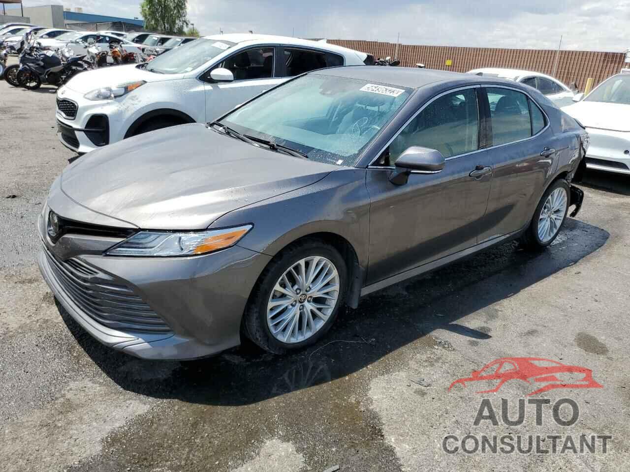 TOYOTA CAMRY 2020 - 4T1F11BK0LU018194