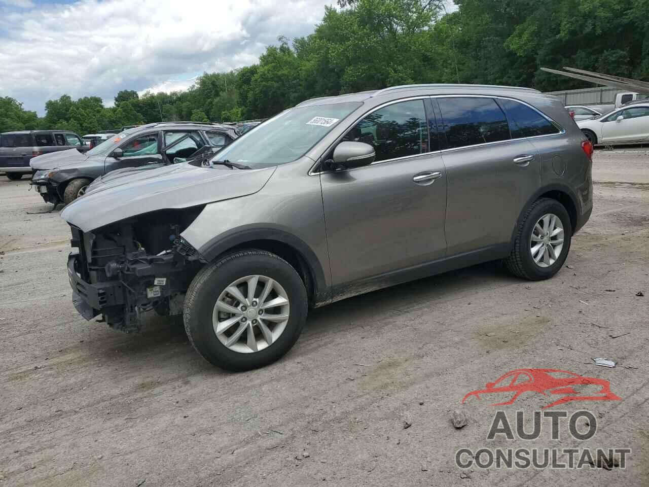 KIA SORENTO 2017 - 5XYPG4A32HG257922