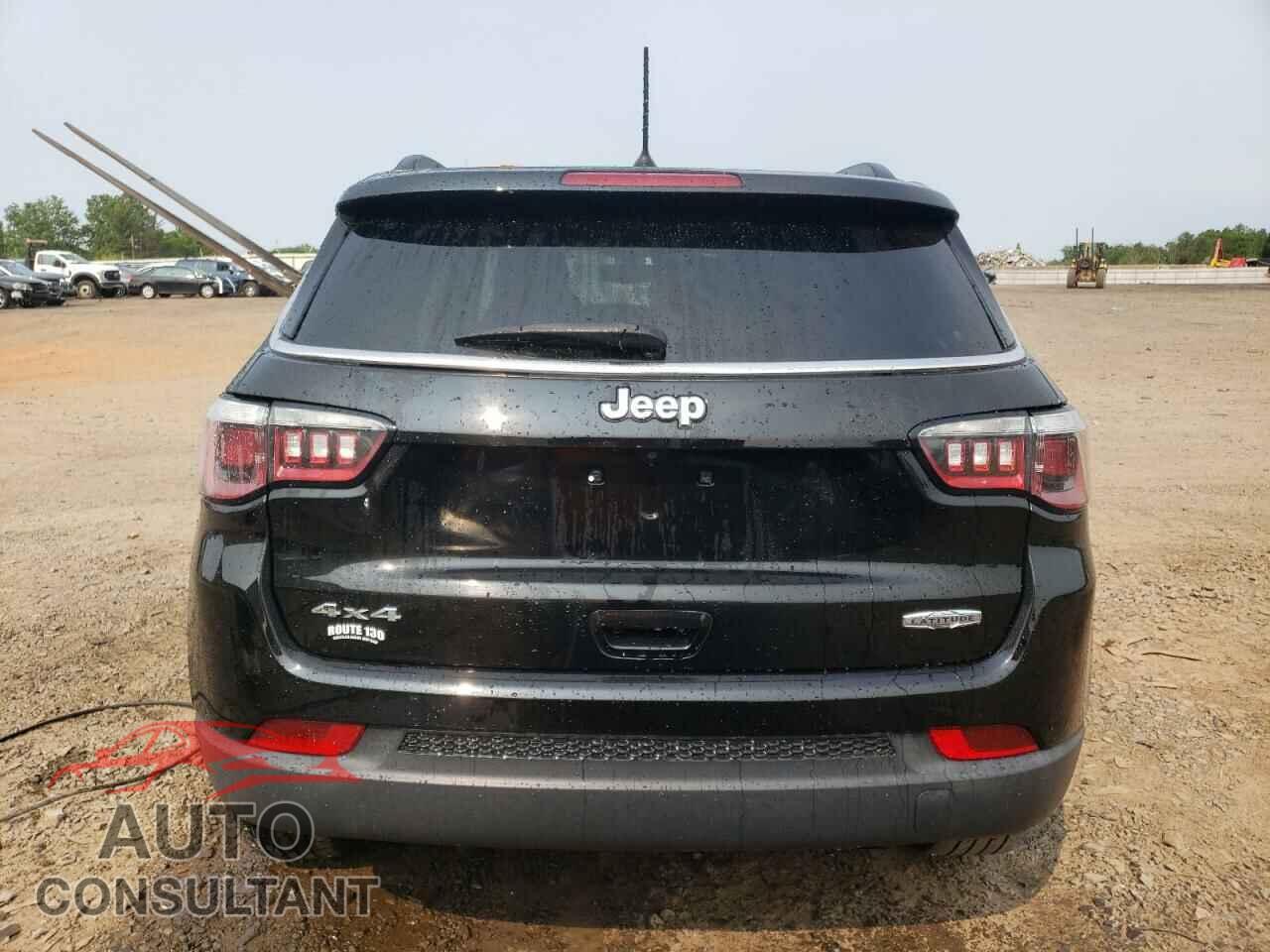 JEEP COMPASS 2018 - 3C4NJDBB9JT281700