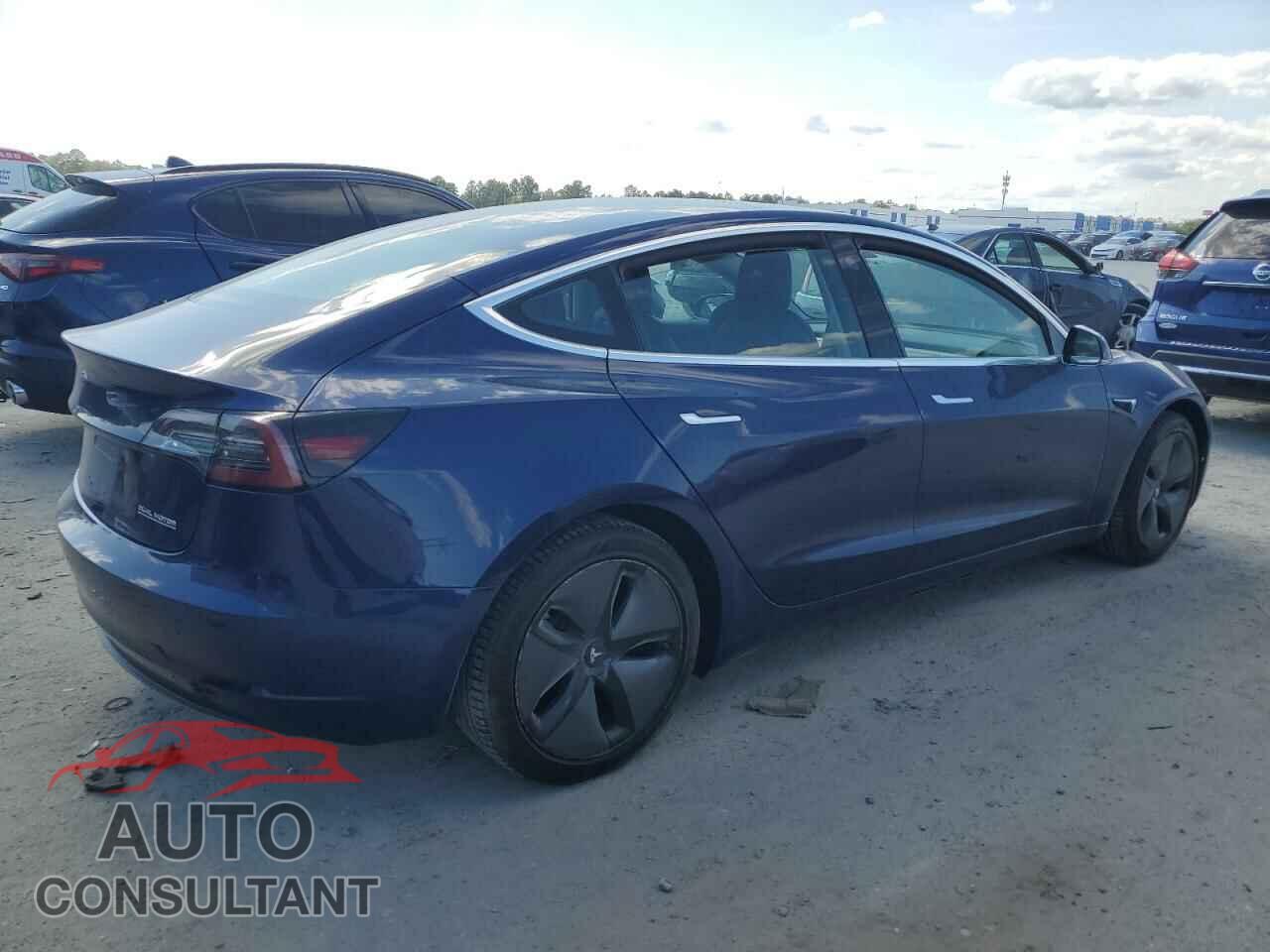 TESLA MODEL 3 2018 - 5YJ3E1EB0JF094527